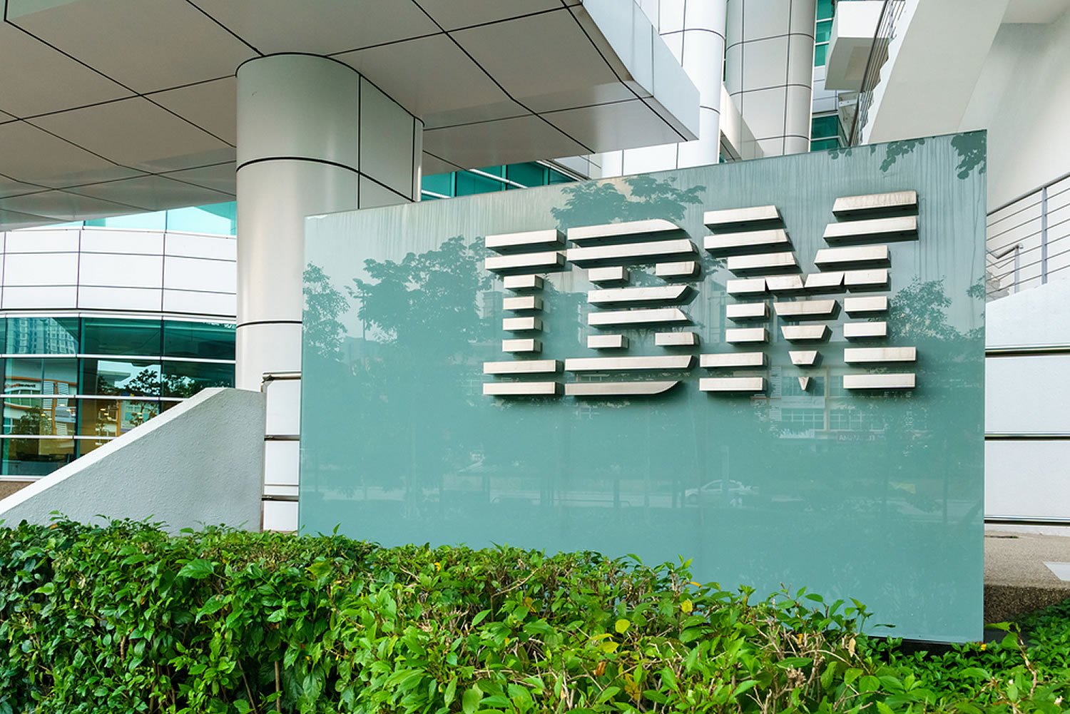 IBM Backs ‘Stablecoin’ Stronghold USD for Fast and Secure Financial Payments