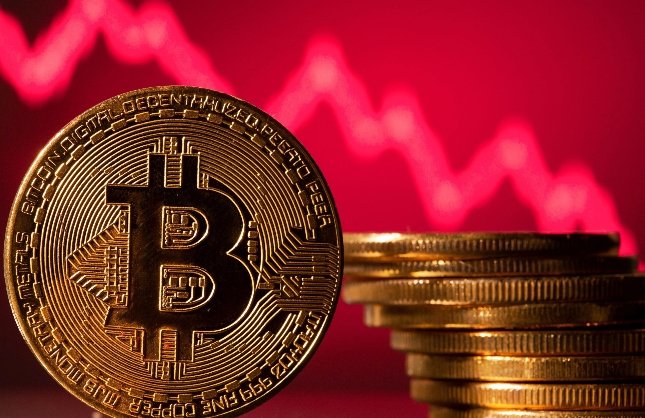 Bitcoin Struggles As More Bearish Signs Appear; Can Bulls Defend ,500?