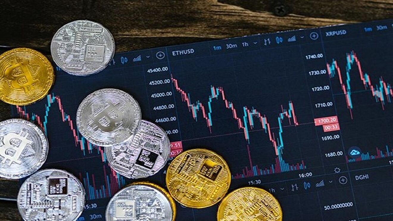 Money Leaves ADA, SOL To Small Cap Altcoins, Here’s Where It’s Headed