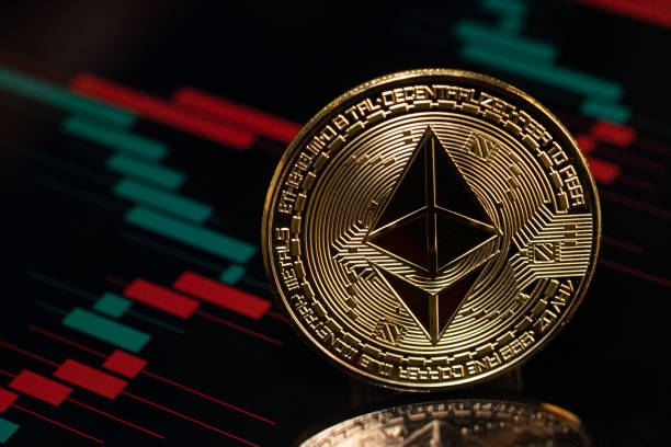 Ethereum Nears Key Bearish Triangle Apex: Breakdown To $2,160 Target Looms