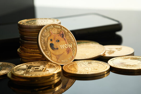 Dogecoin Discount Incoming: Analyst Reveals When To Start Buying